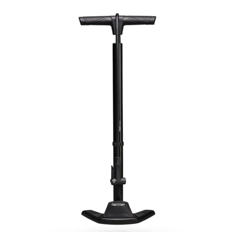 pro digital team floor pump by shimano